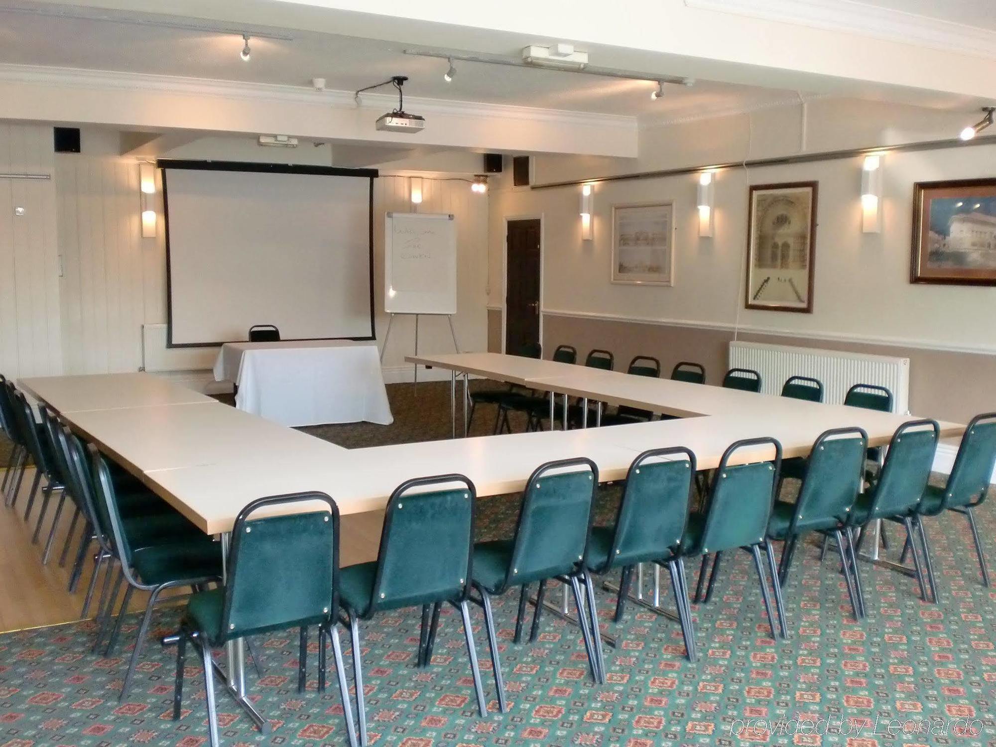 Raven Hotel By Greene King Inns Hook  Instalações foto